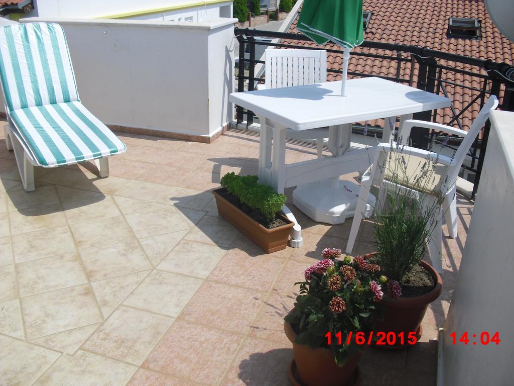 Gaby Apartment Кушадаси Номер фото