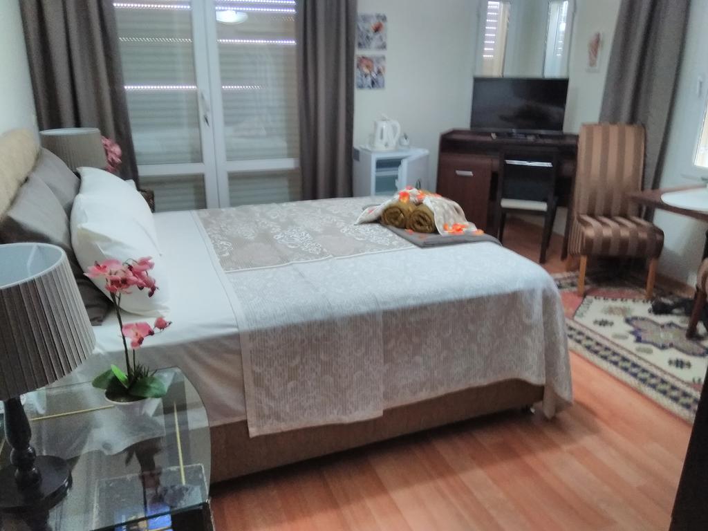 Gaby Apartment Кушадаси Екстер'єр фото